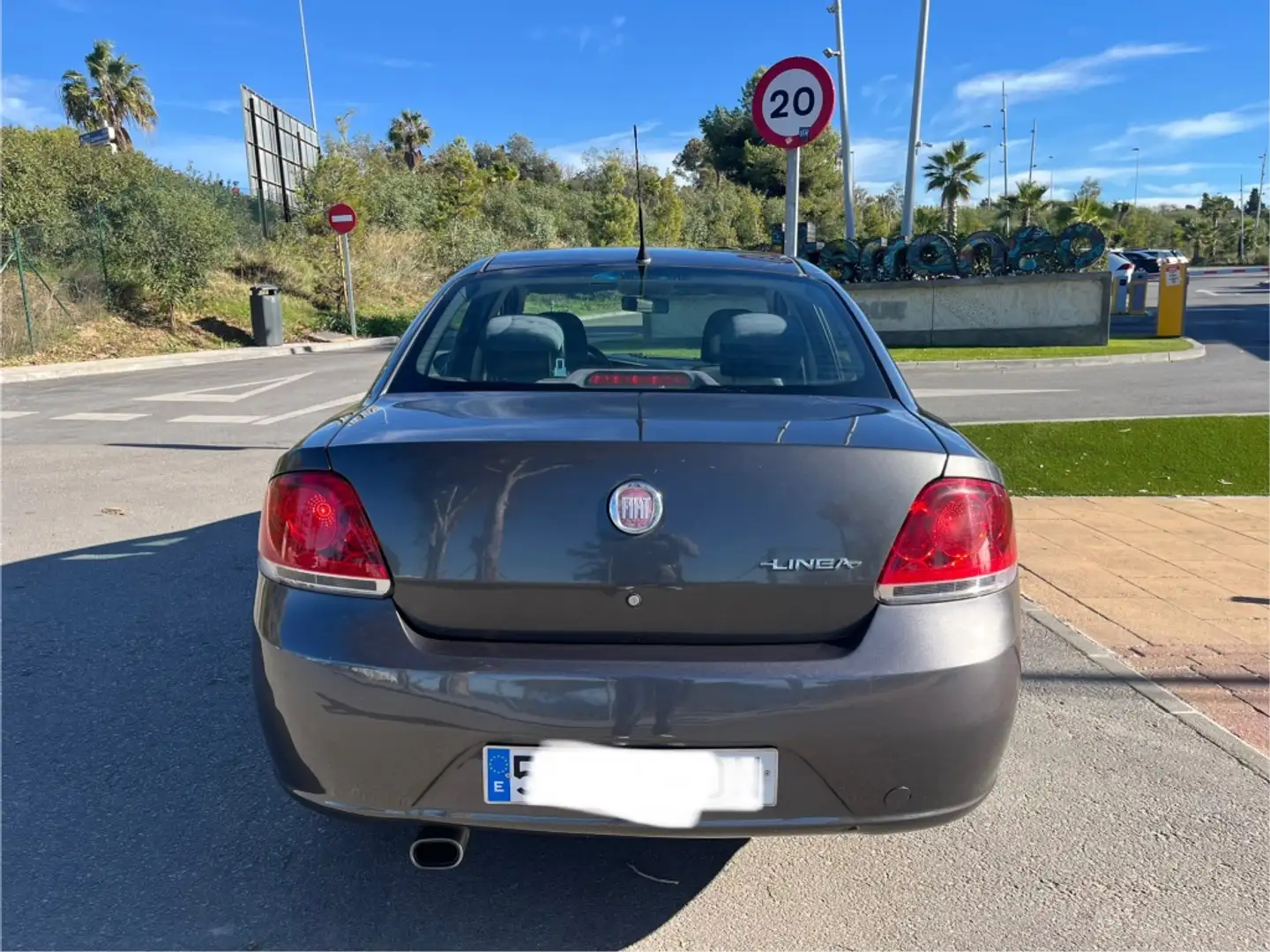 Fiat Linea 1.4 T-Jet Dynamic Grau - 2