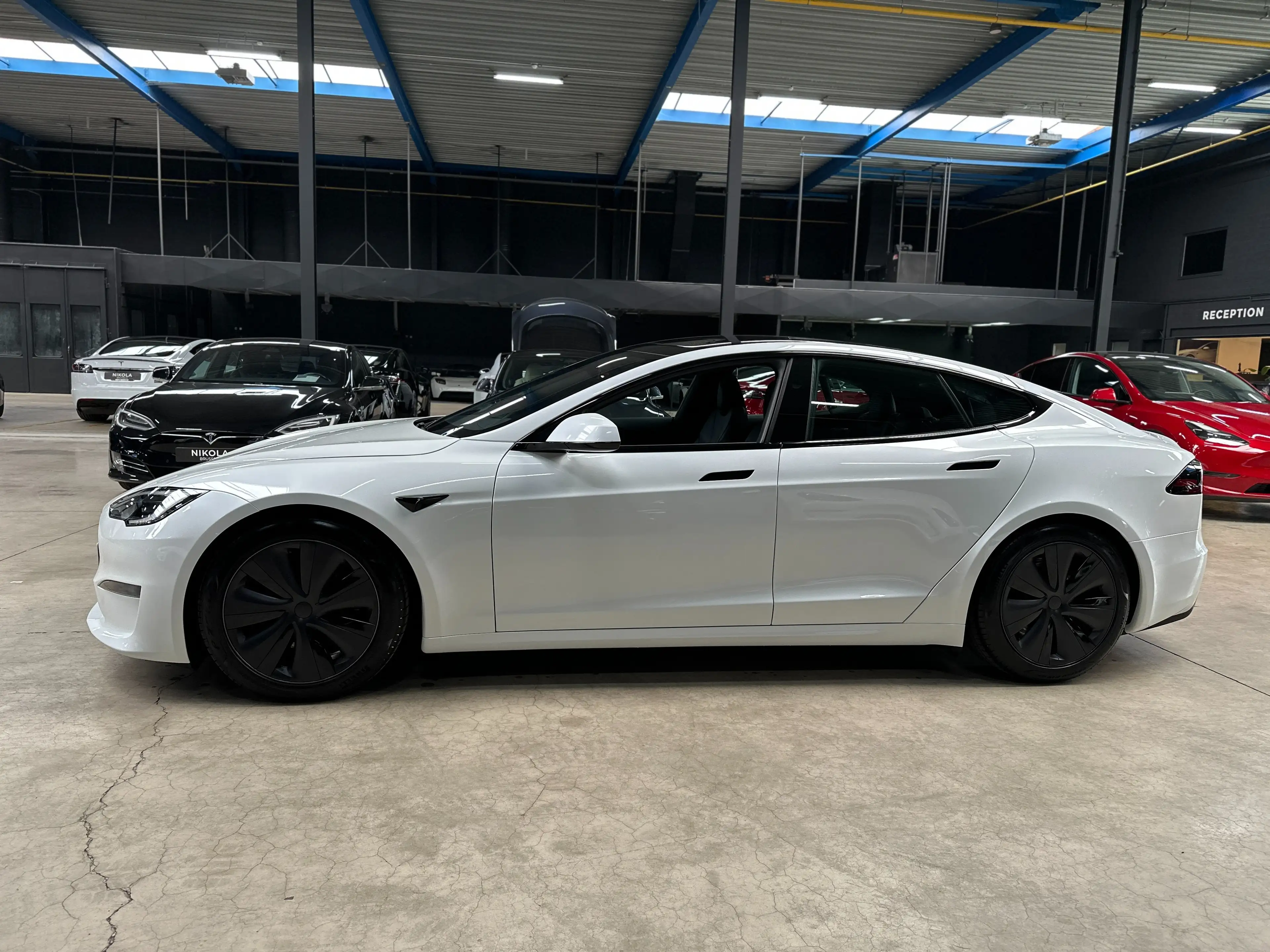 Tesla Model S DUAL MOTOR - AUTOPILOT - 2023 MODEL — photo 8