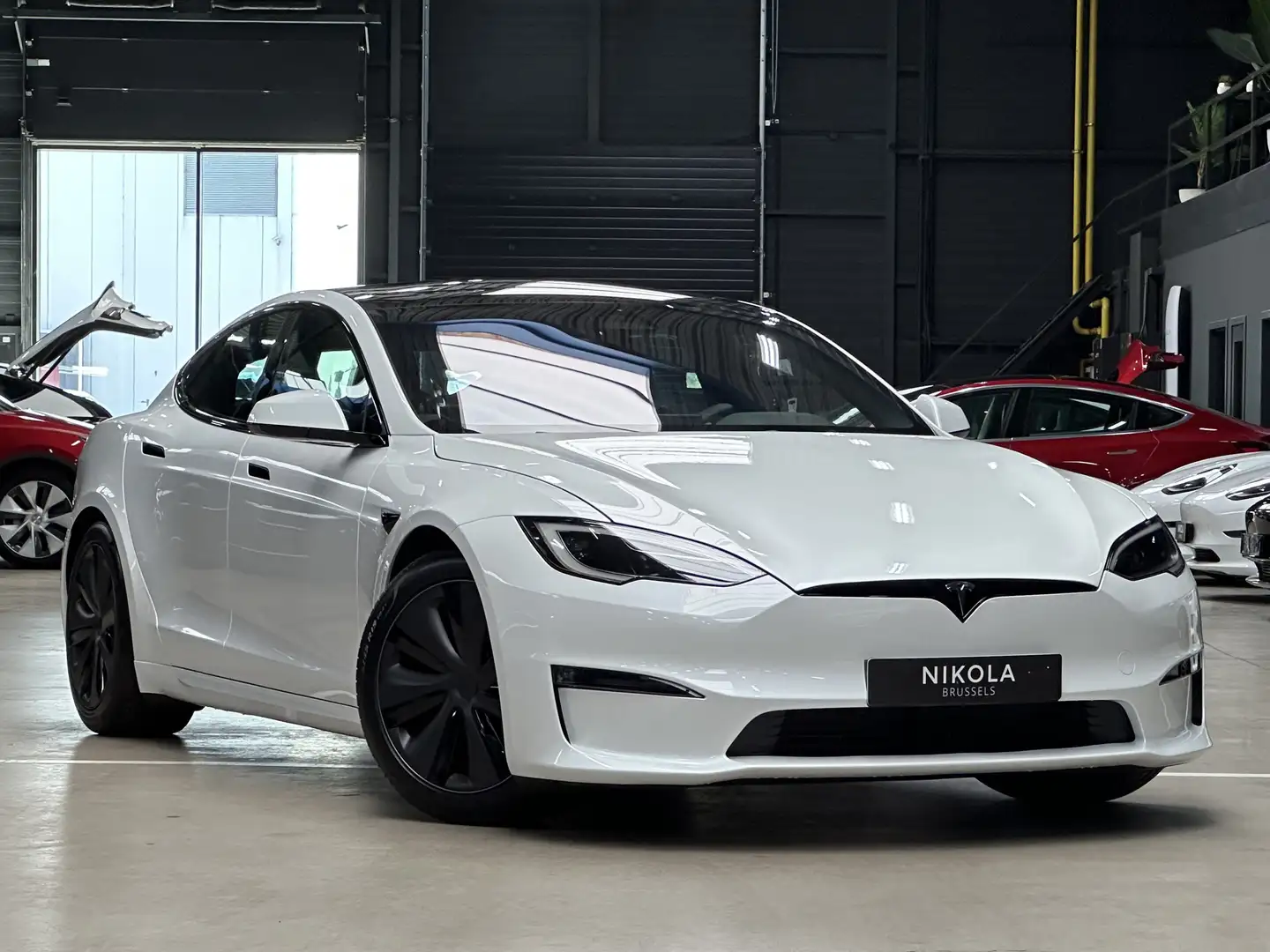 Tesla Model S DUAL MOTOR - AUTOPILOT - 2023 MODEL Wit - 1