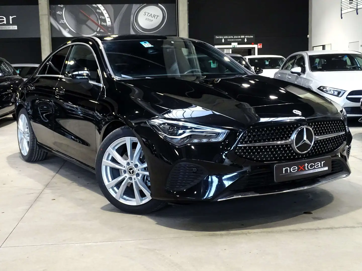 Mercedes-Benz CLA 180 d Sedan LuxuryLine GTRONIC LED-NAVI-CAMERA-PTS Noir - 2