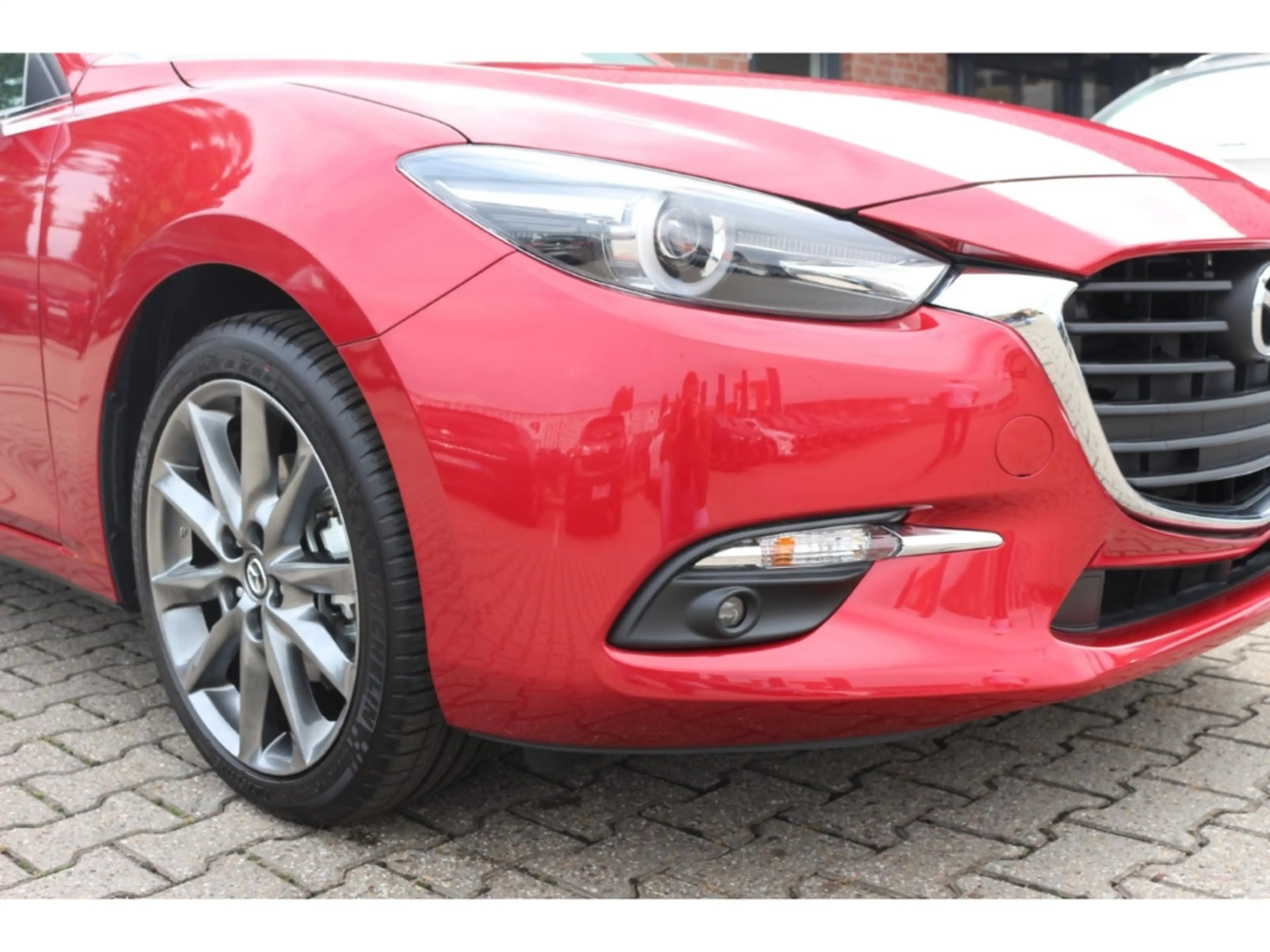 Mazda 3 SKYACTIV-G SONDERMODEL Signature !! — photo 8