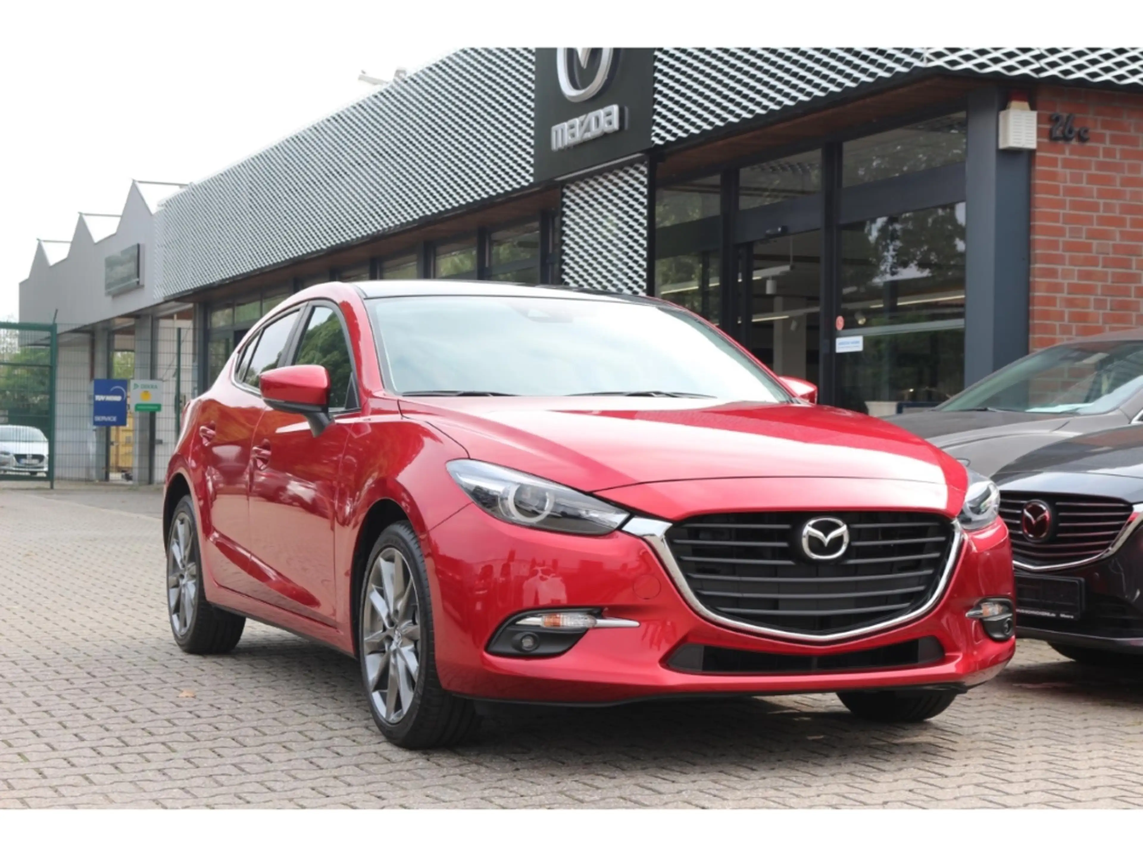 Mazda 3 SKYACTIV-G SONDERMODEL Signature !! — photo 7