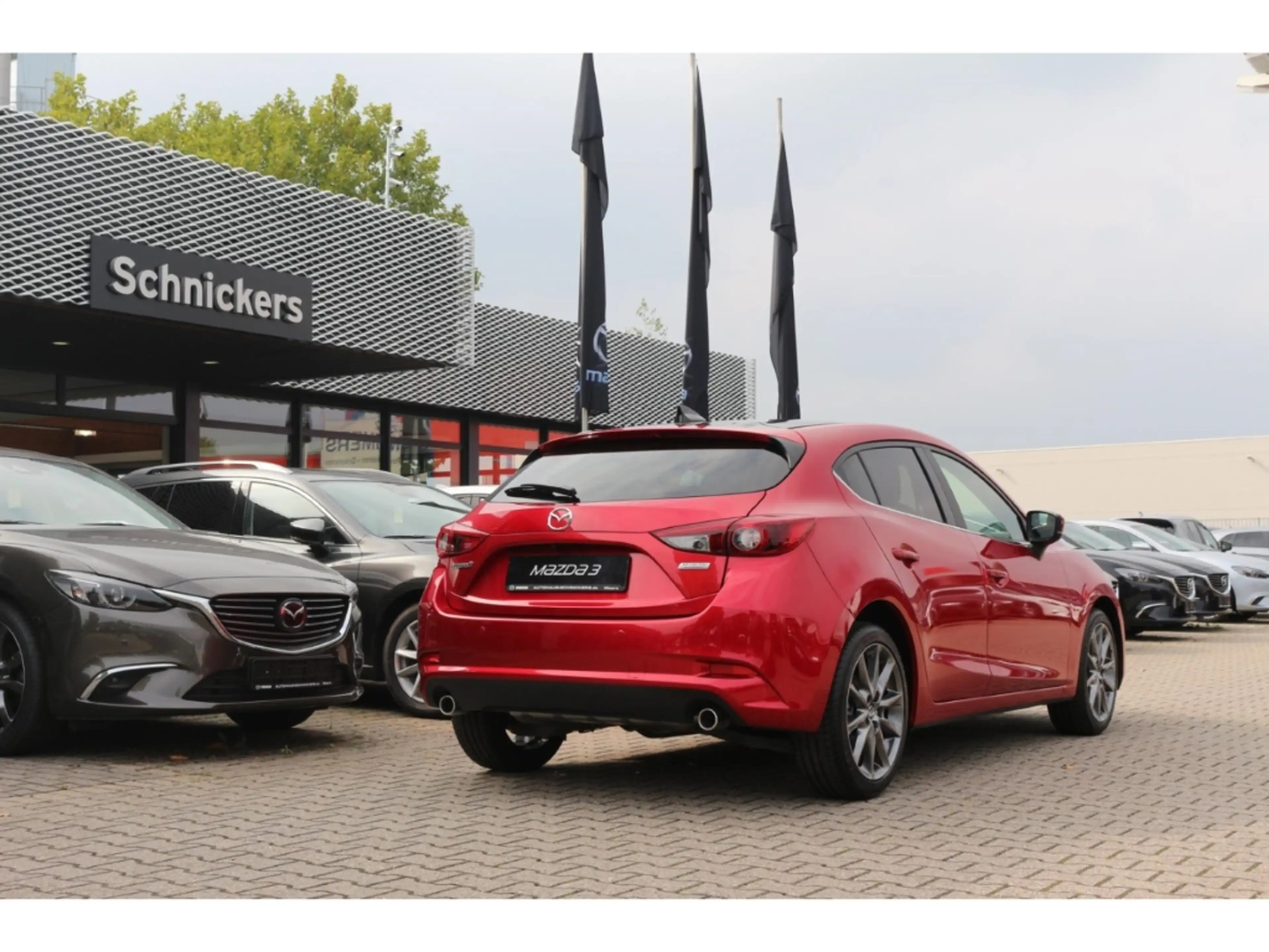 Mazda 3 SKYACTIV-G SONDERMODEL Signature !! — photo 5