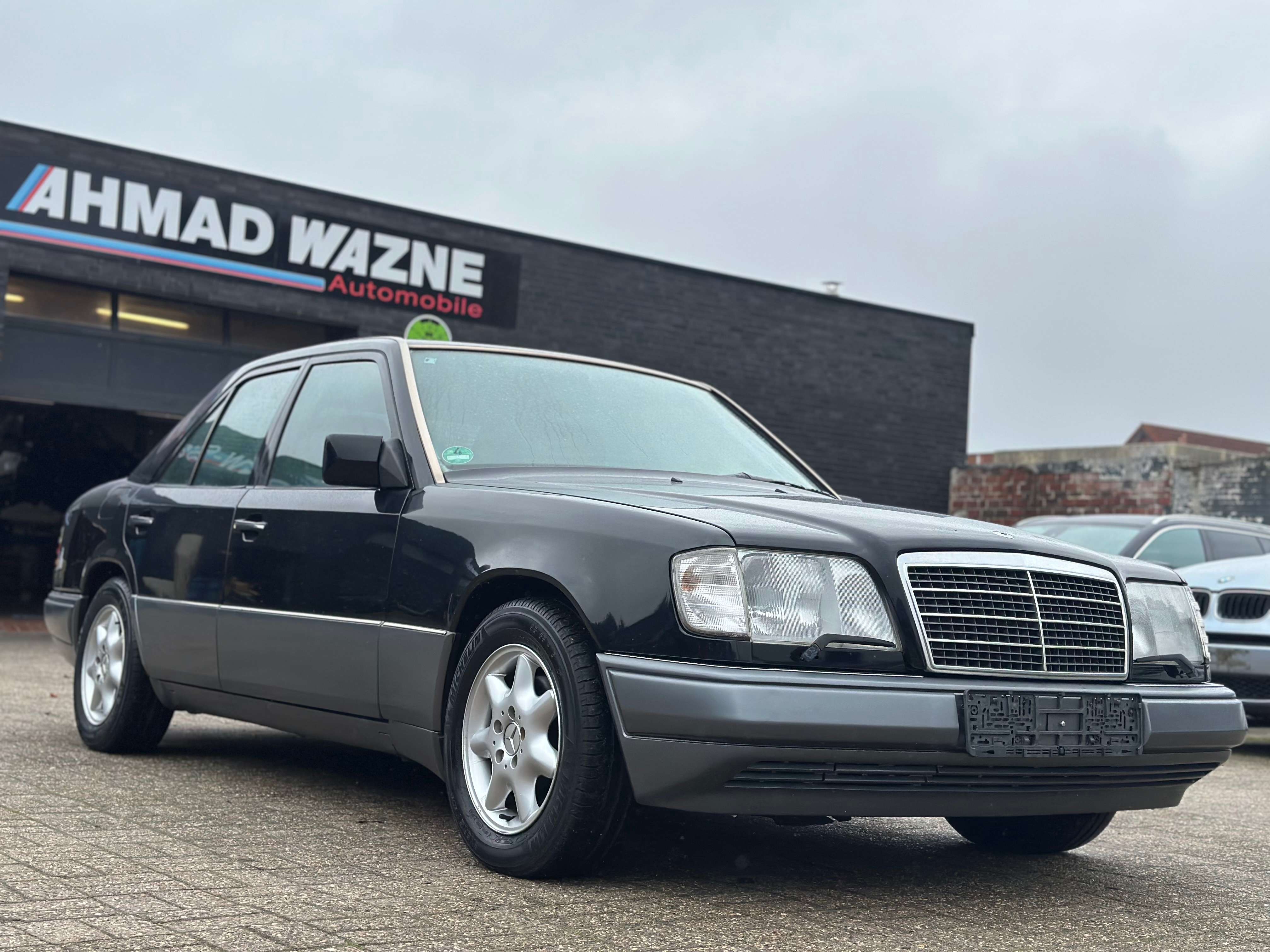 Second hand Mercedes Benz E-Class 220