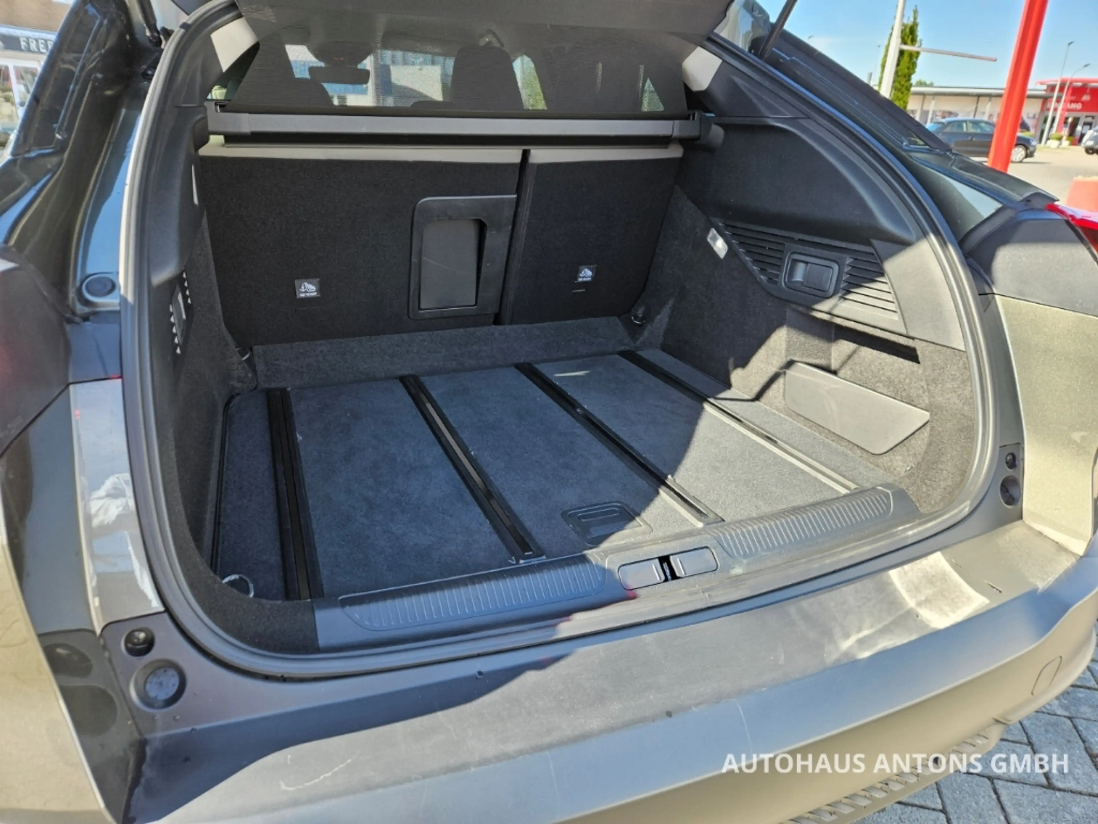 Citroen C5 X PureTech 130 EAT8 PLUS+Leder, Navi., LED, HUD+ — photo 6