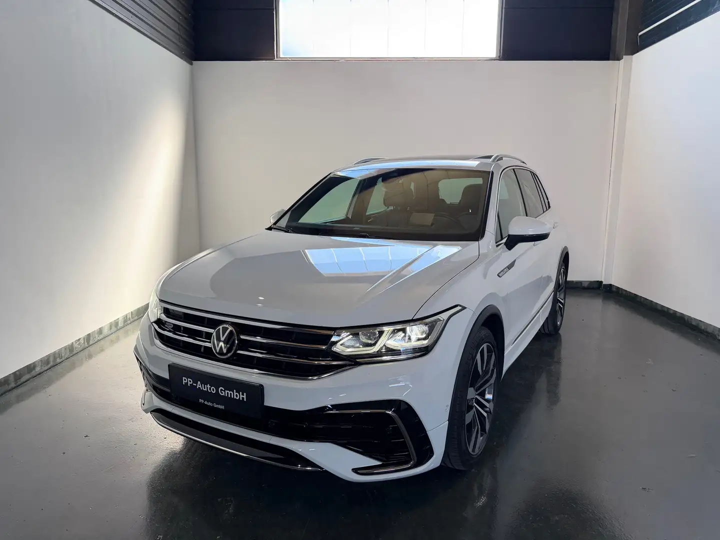 Volkswagen Tiguan R-Line ! TOP AUSSTATTUNG ! Weiß - 2