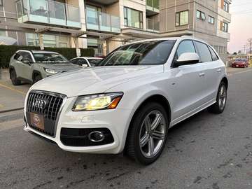 quattro 4dr 2.0L Premium
