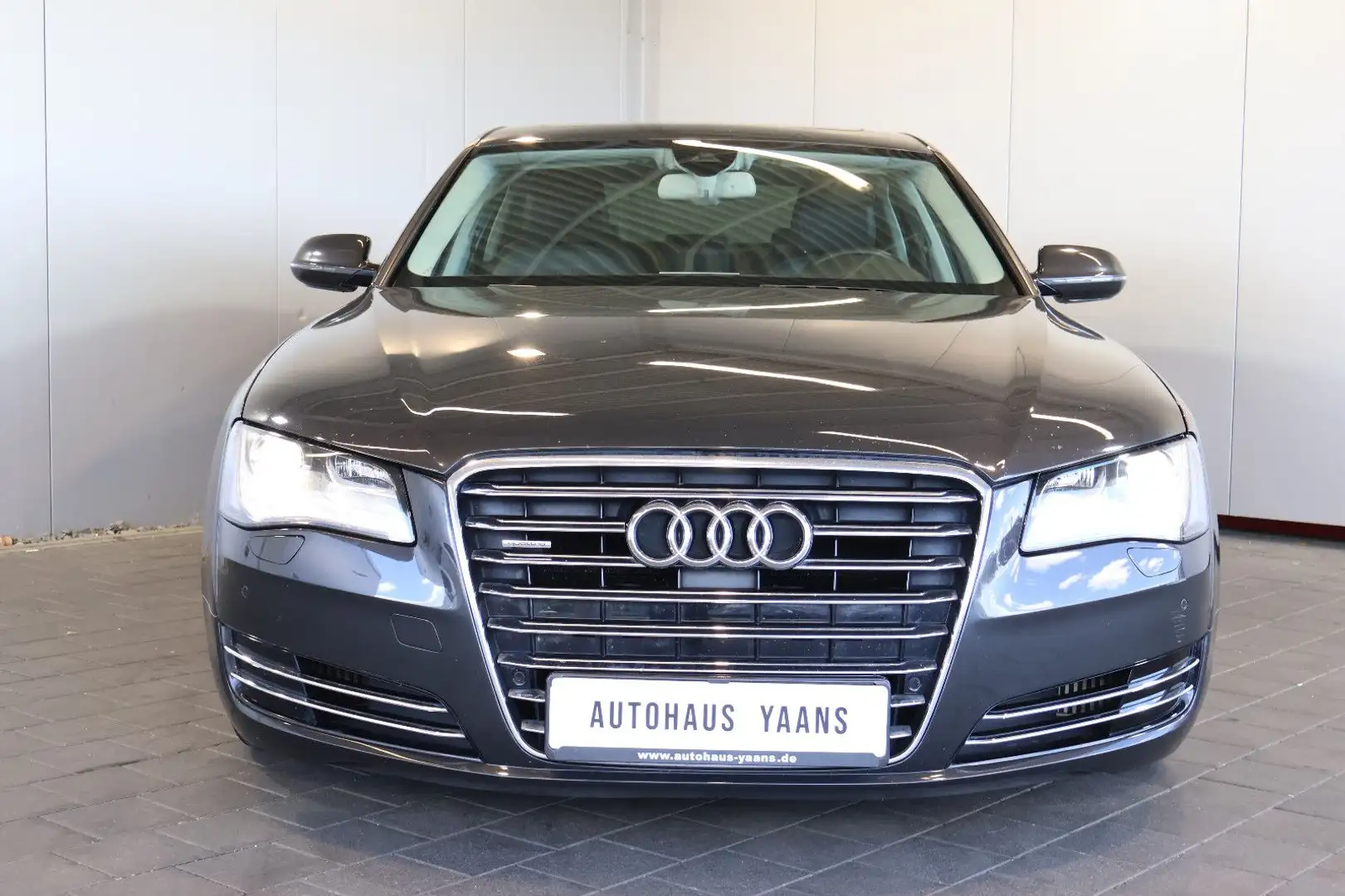 Audi A8 4.2 TDI quattro LUFT+NAVI+XEN+MEM+LEDER+GSD Gris - 2