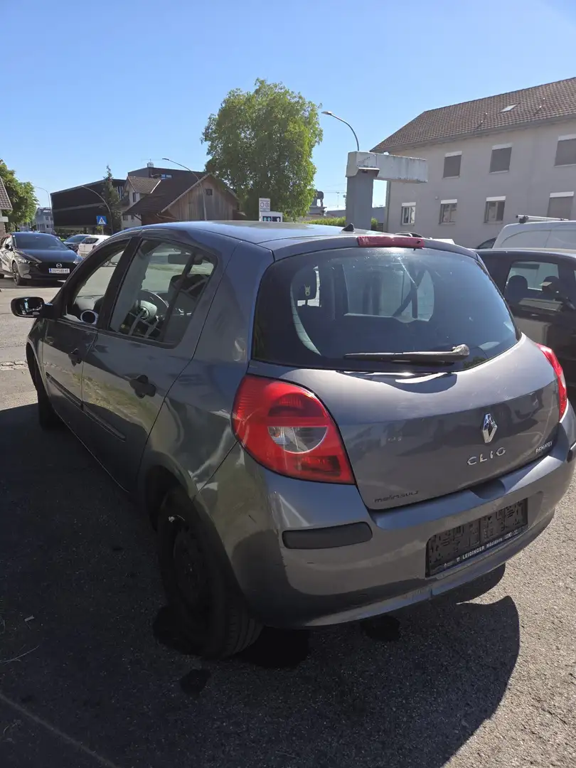 Renault Clio Tüv 1/2027+4 - 2