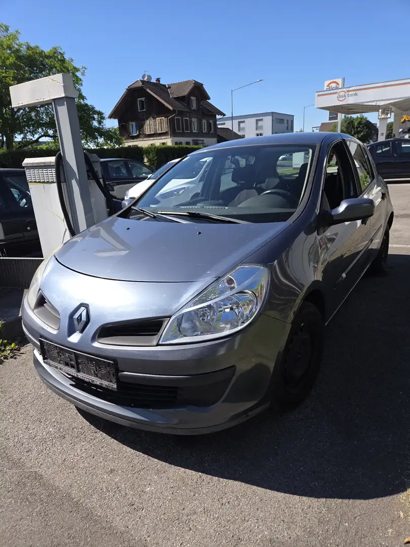 Renault Clio Tüv 1/2027+4 - 1
