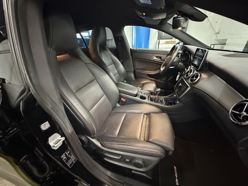 Mercedes-Benz CLA 180 d AMG Line  Harman-Kardon — photo 8