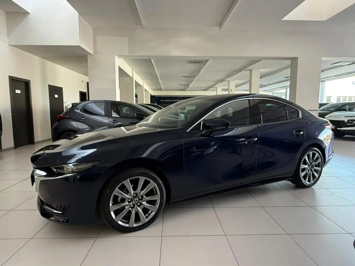 Mazda 3 Mazda3 2.0L Skyactiv-X M-Hybrid 4 P. Exclusive Blu/Azzurro - 1