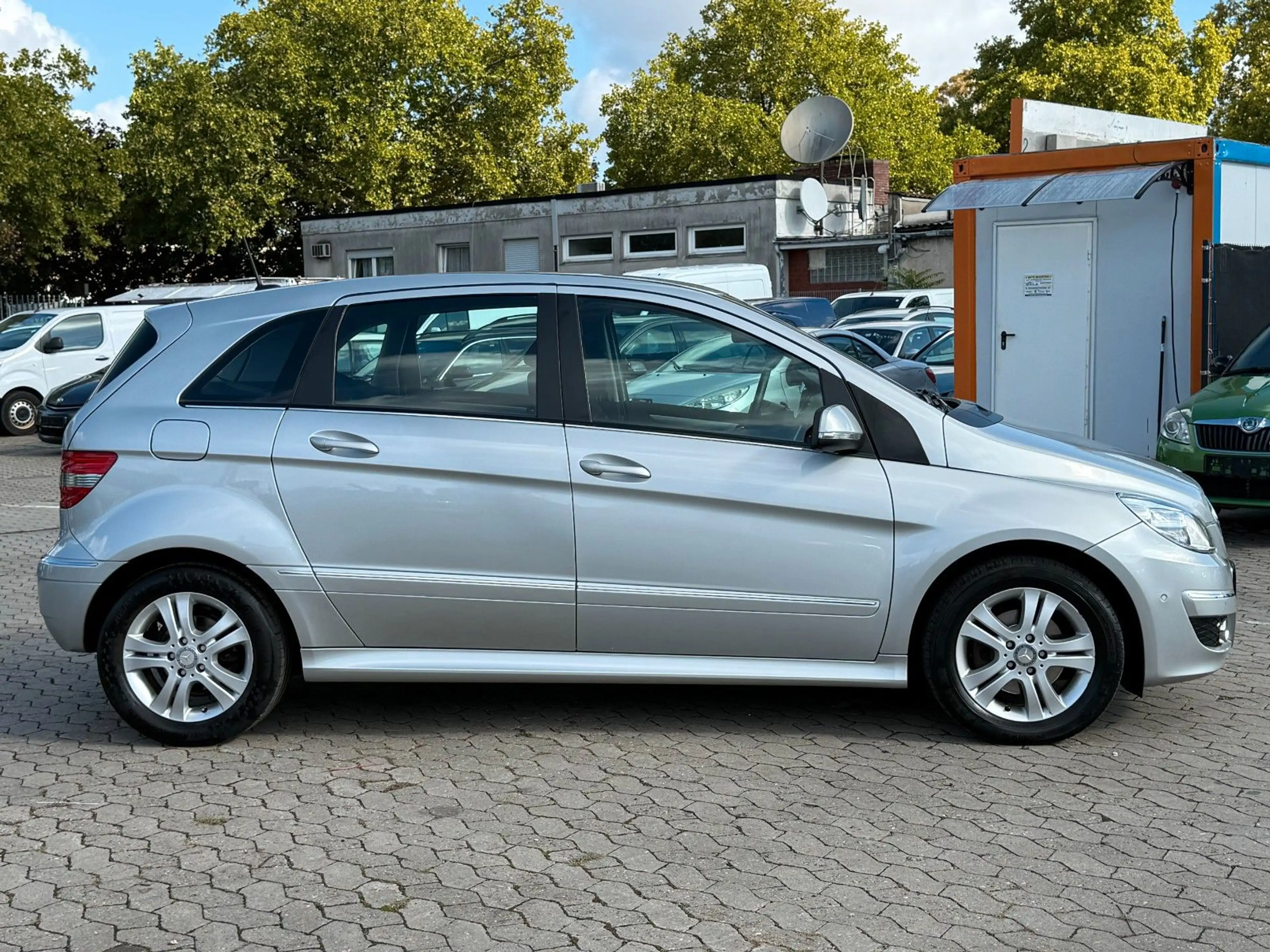 Mercedes-Benz B 200 CDI / AUTOMATIK / 2 HAND / KLIMA / AHK / — photo 6