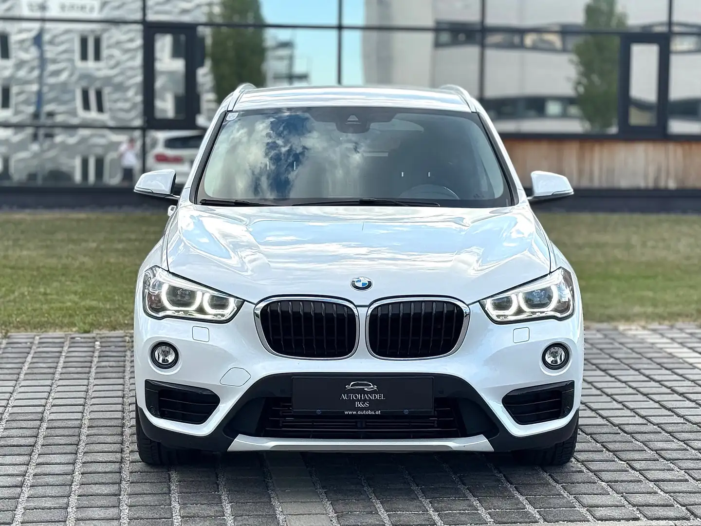 BMW X1 xDrive18d Sport Line Aut. *TOP AUSSTATTUNG* Blanco - 2
