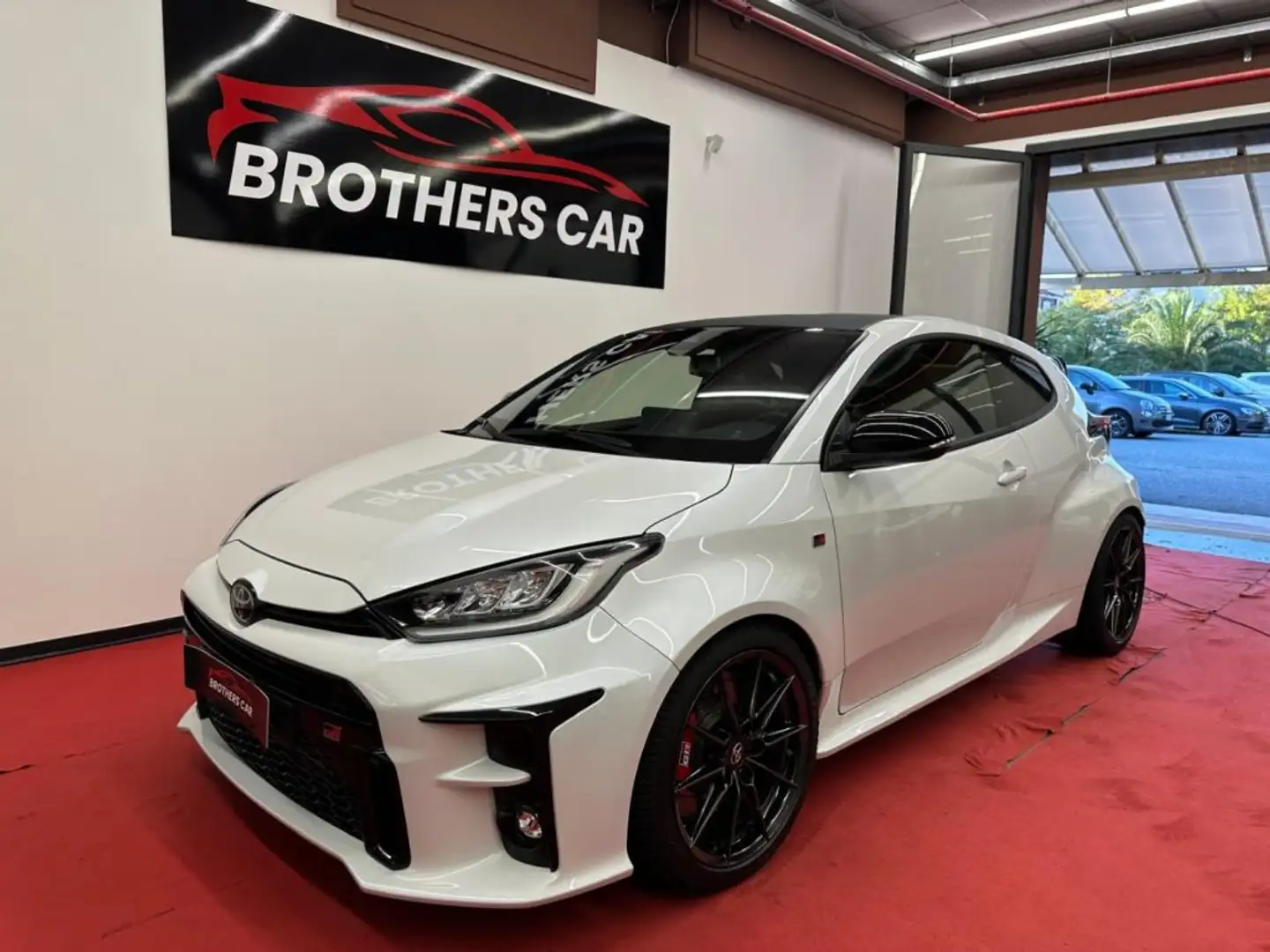 Toyota Yaris 1.6 Turbo GR Circuit WRC TRIPLE EDITION Bianco - 1