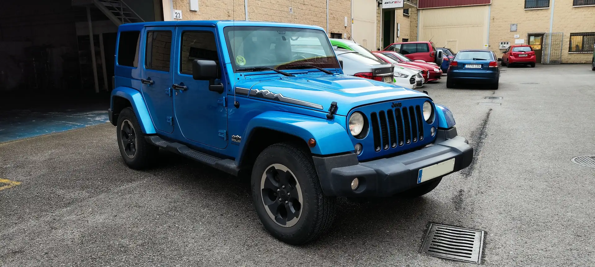 Jeep Wrangler Unlimited 2.8CRD Polar Aut. Azul - 2