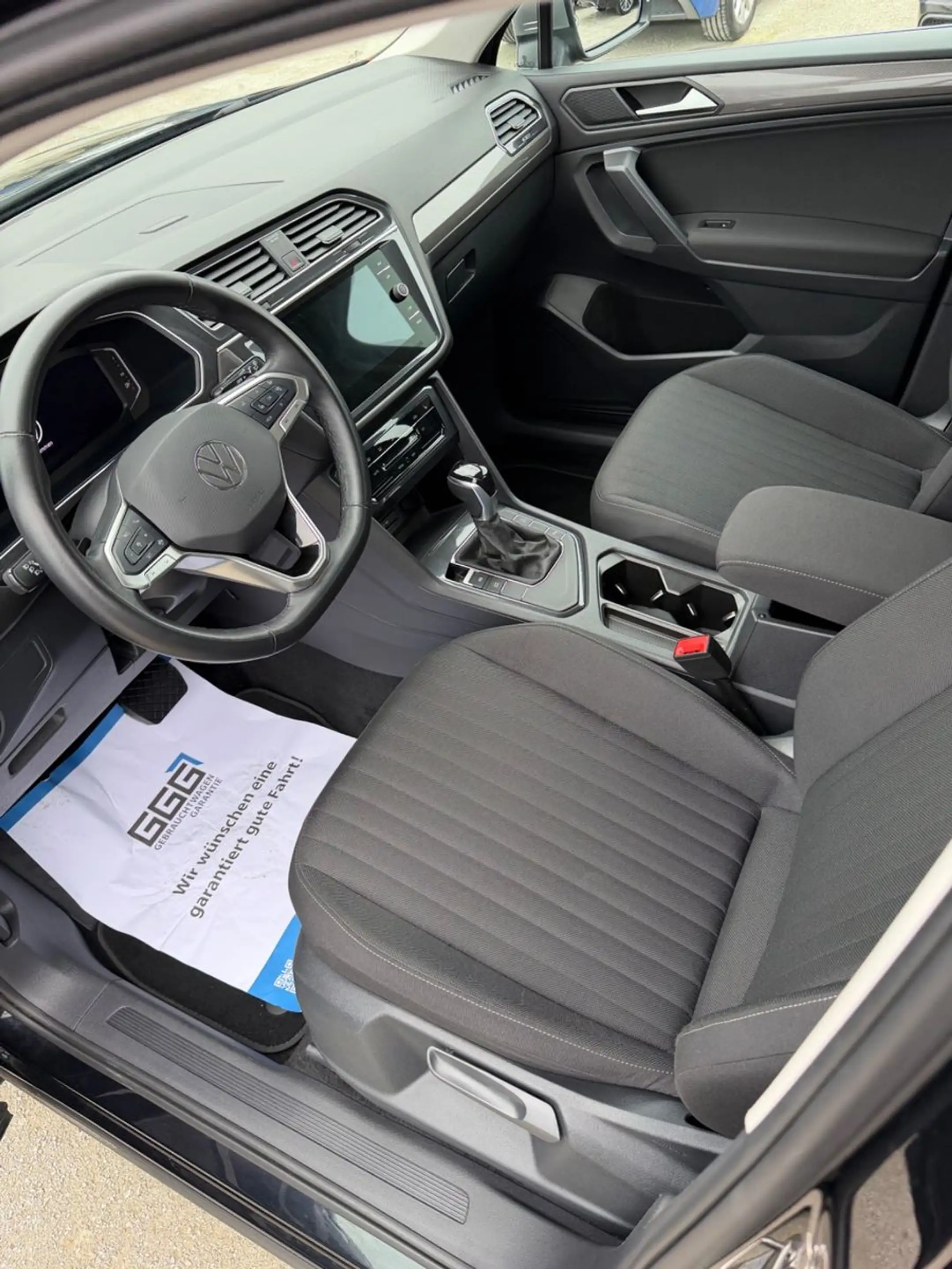 Volkswagen Tiguan Allspace Life — photo 9