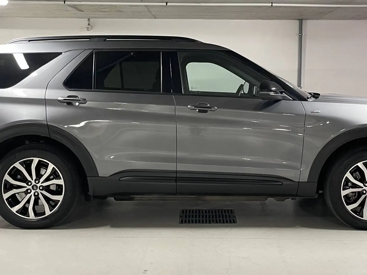 Ford Explorer III 3.0 EcoBoost 457ch Parallel PHEV ST-Line i-AWD Gris - 2
