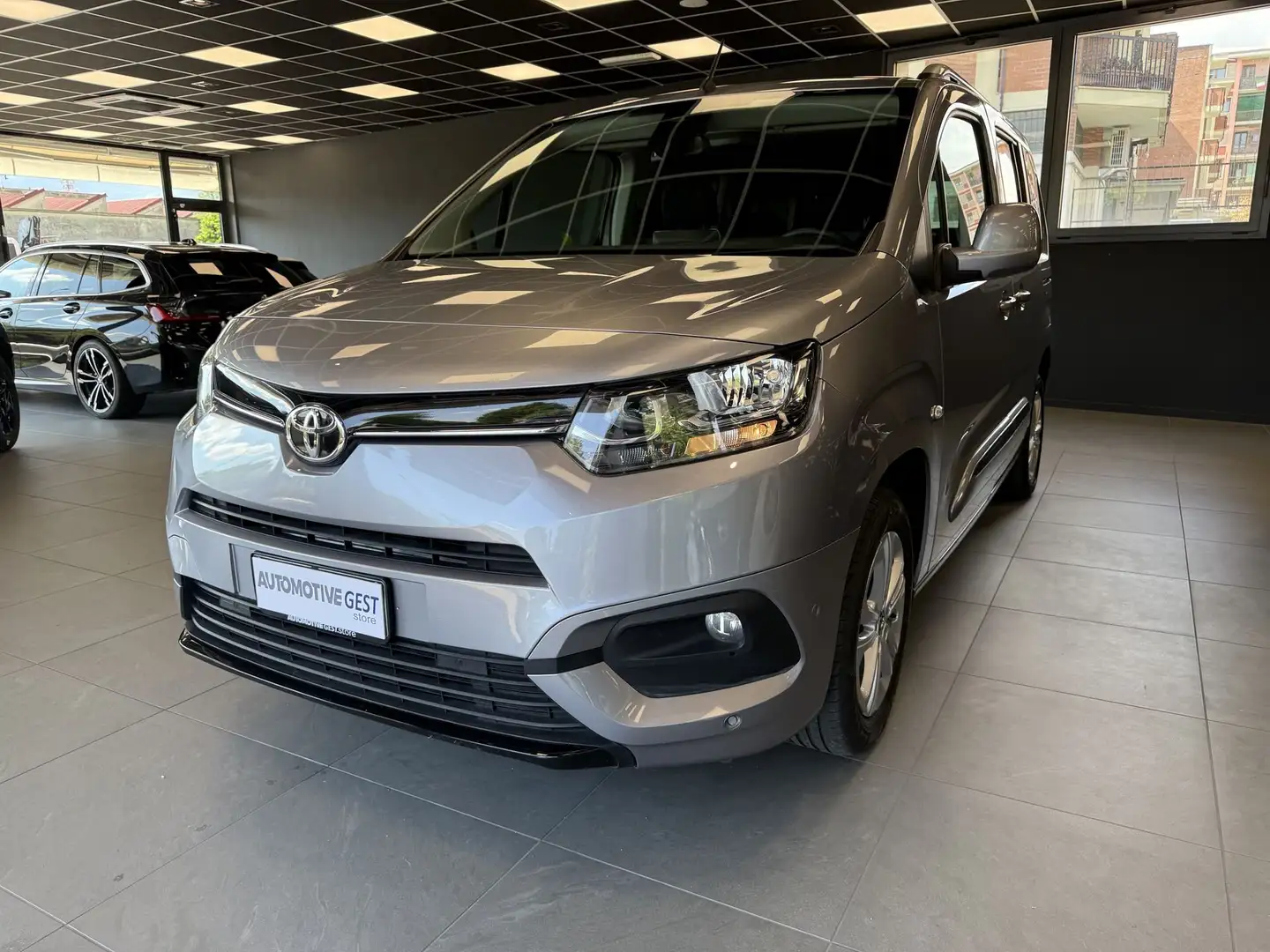 Toyota Proace City 1.5D 100 CV S&S Short D Lounge Grau - 1