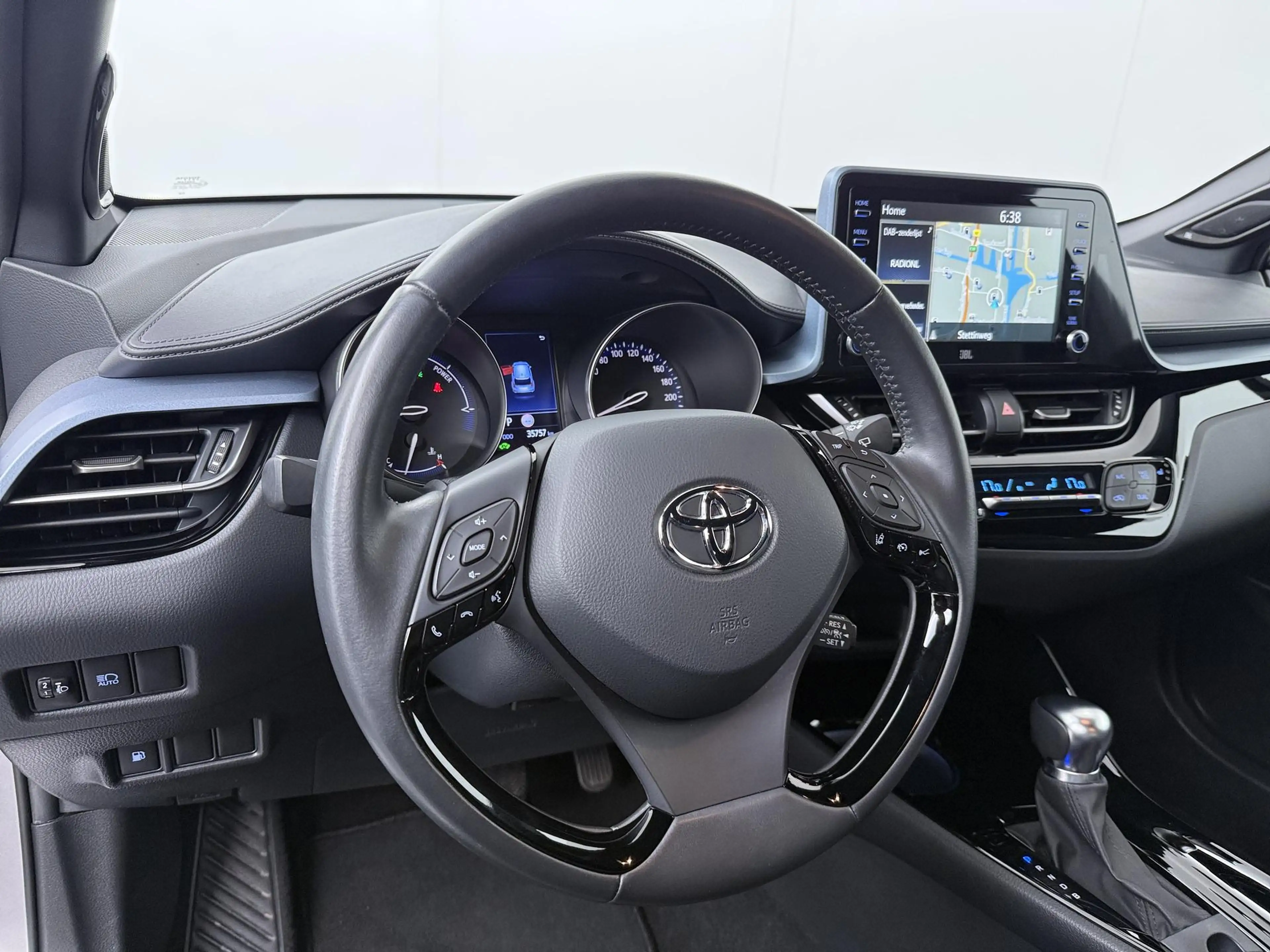 Toyota C-HR 1.8 Hybrid Style Luxury | Trekhaak | JBL Audio | C — photo 9