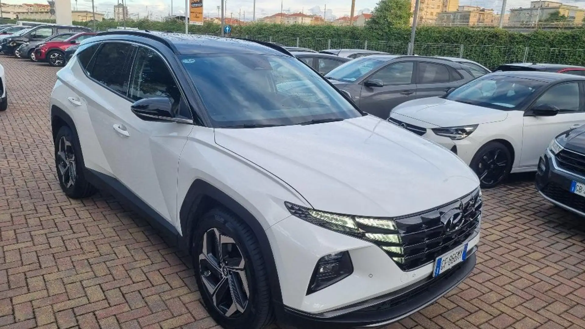 Hyundai TUCSON 1.6 HEV aut. XLine Bianco - 1