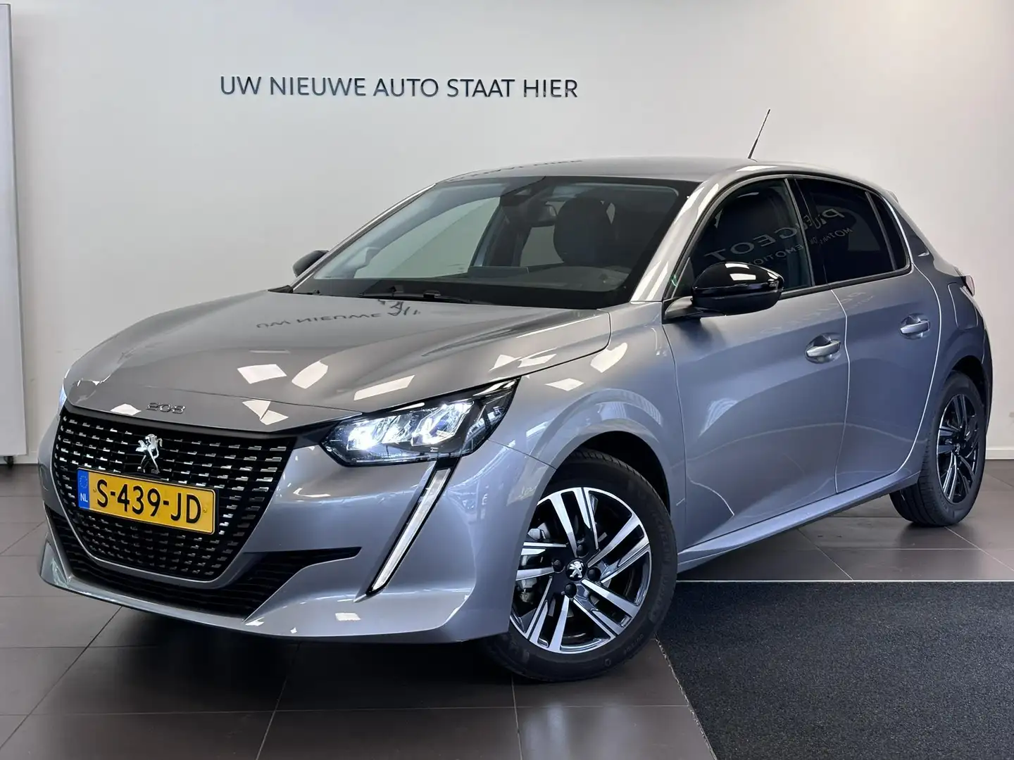 Peugeot 208 Allure Pack 1.2 Turbo 100pk | NAVI | CAMERA | APPL Grijs - 2