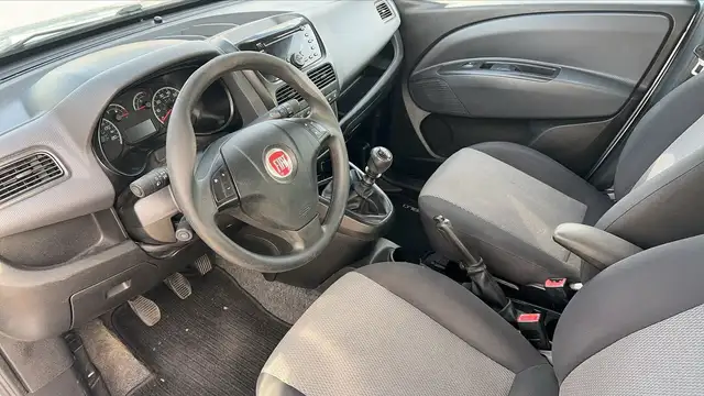 Fiat Doblo view 8
