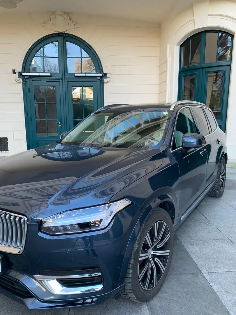 Volvo XC90 B5 D AWD Ultimate Bright Blau - 1