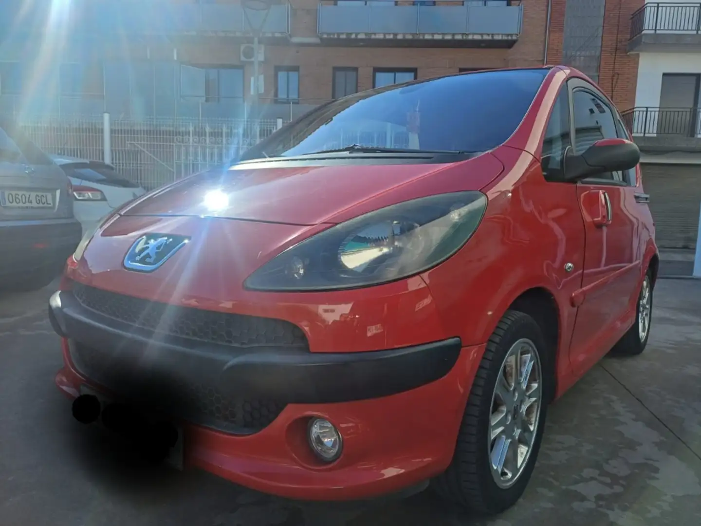 Peugeot 1007 1.6HDI 110 Sporty Roşu - 2