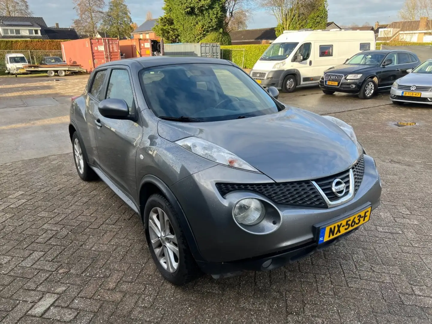 Nissan Juke 1.6 Acenta Nieuwe Automaatbak Gris - 2