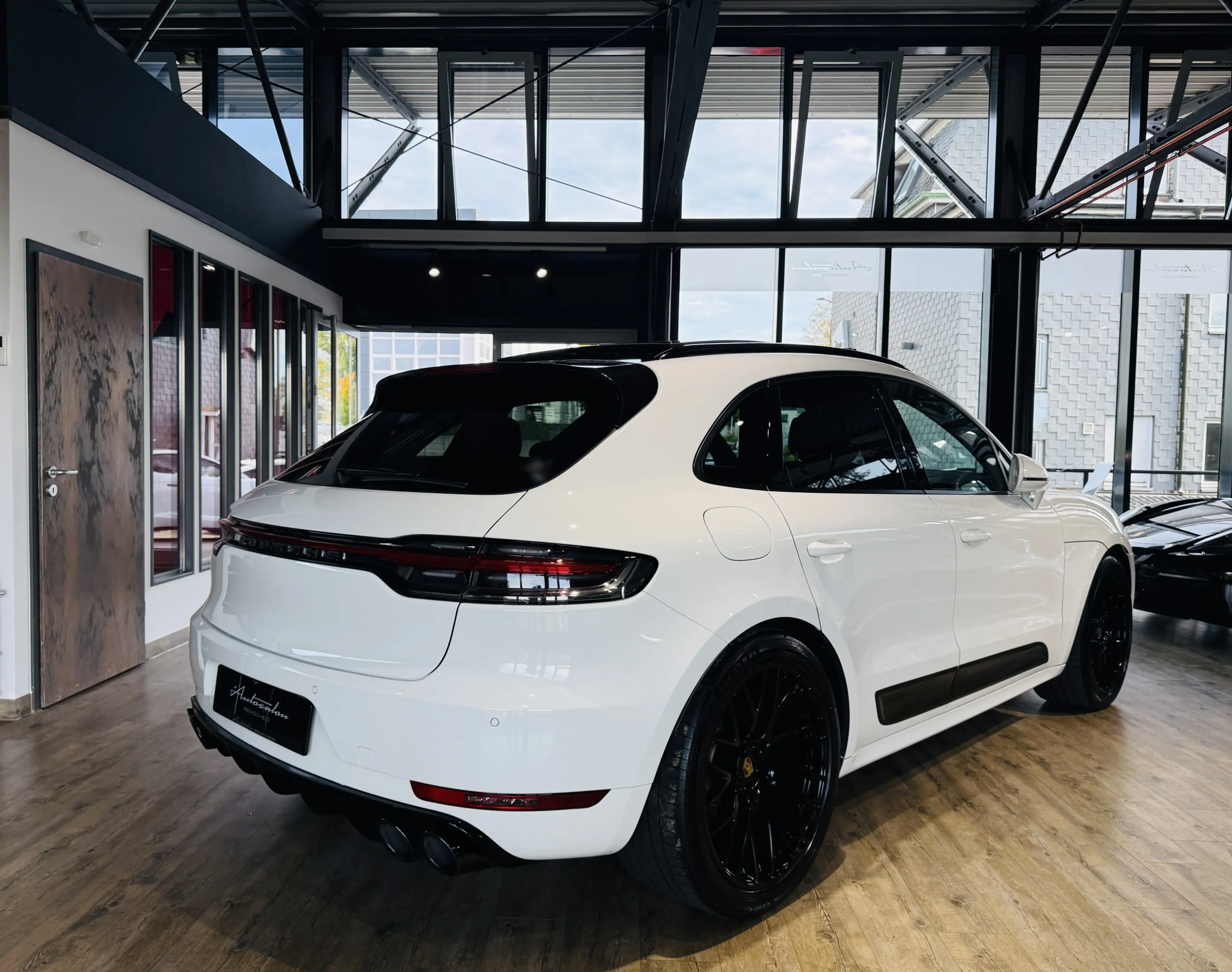 Porsche Macan PDK*CHRONO*SP.ABGAS*PANO*KAMERA*LUFT*21Z.* — photo 8