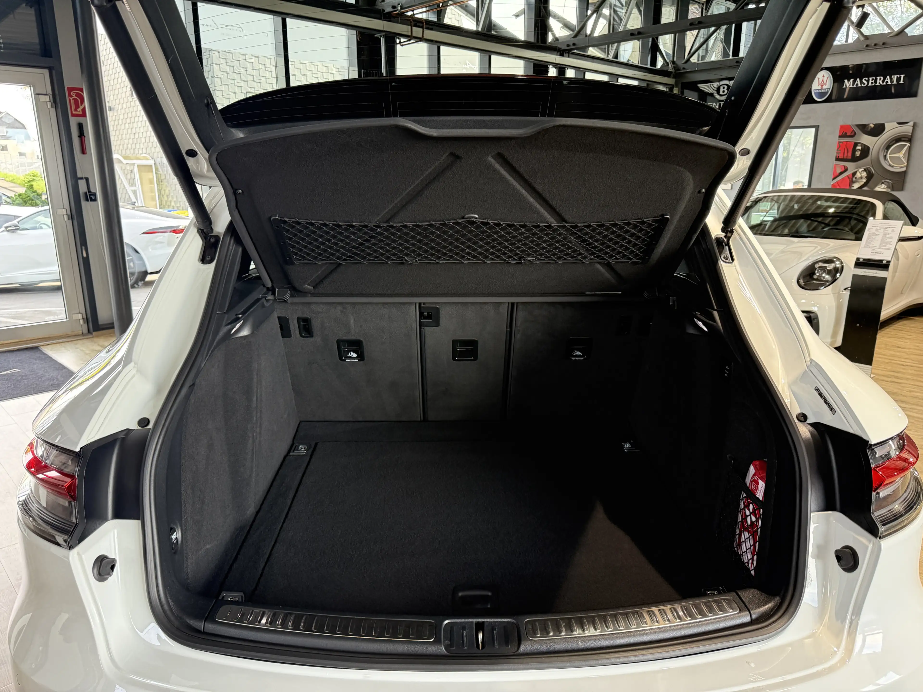Porsche Macan PDK*CHRONO*SP.ABGAS*PANO*KAMERA*LUFT*21Z.* — photo 13