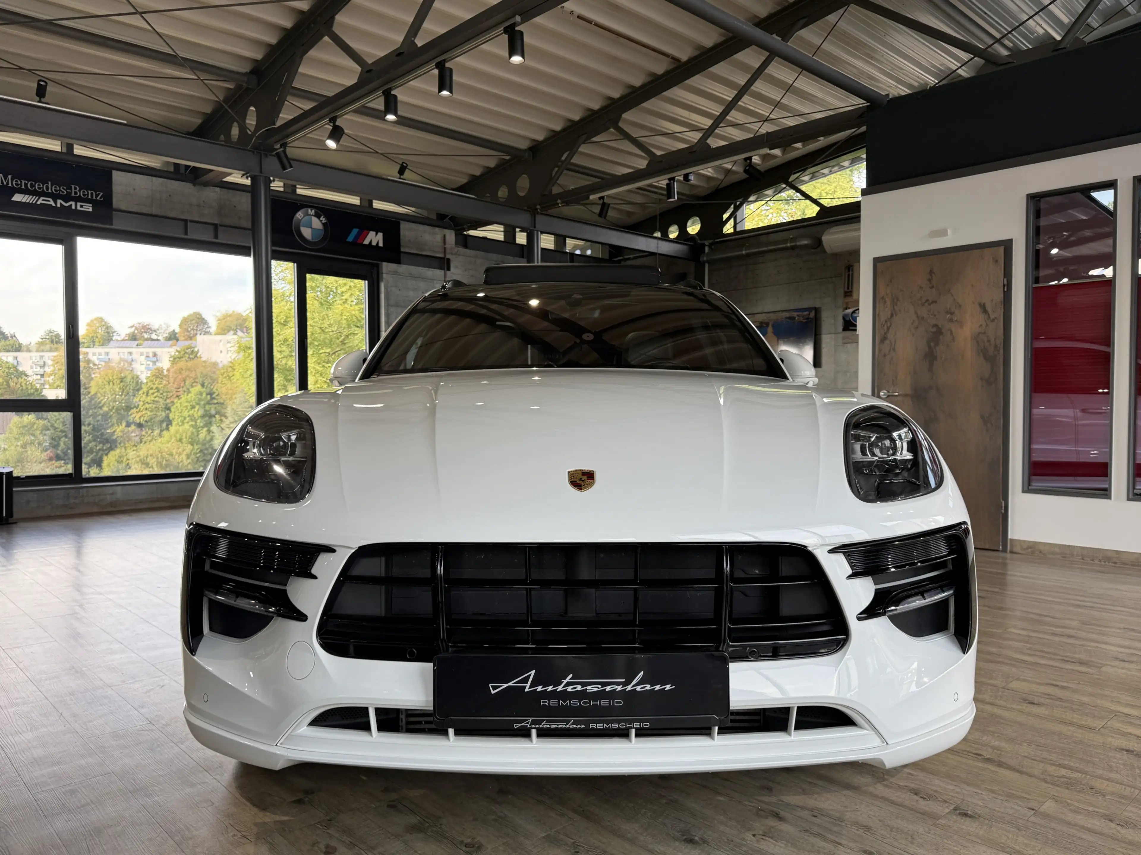 Porsche Macan PDK*CHRONO*SP.ABGAS*PANO*KAMERA*LUFT*21Z.* — photo 11