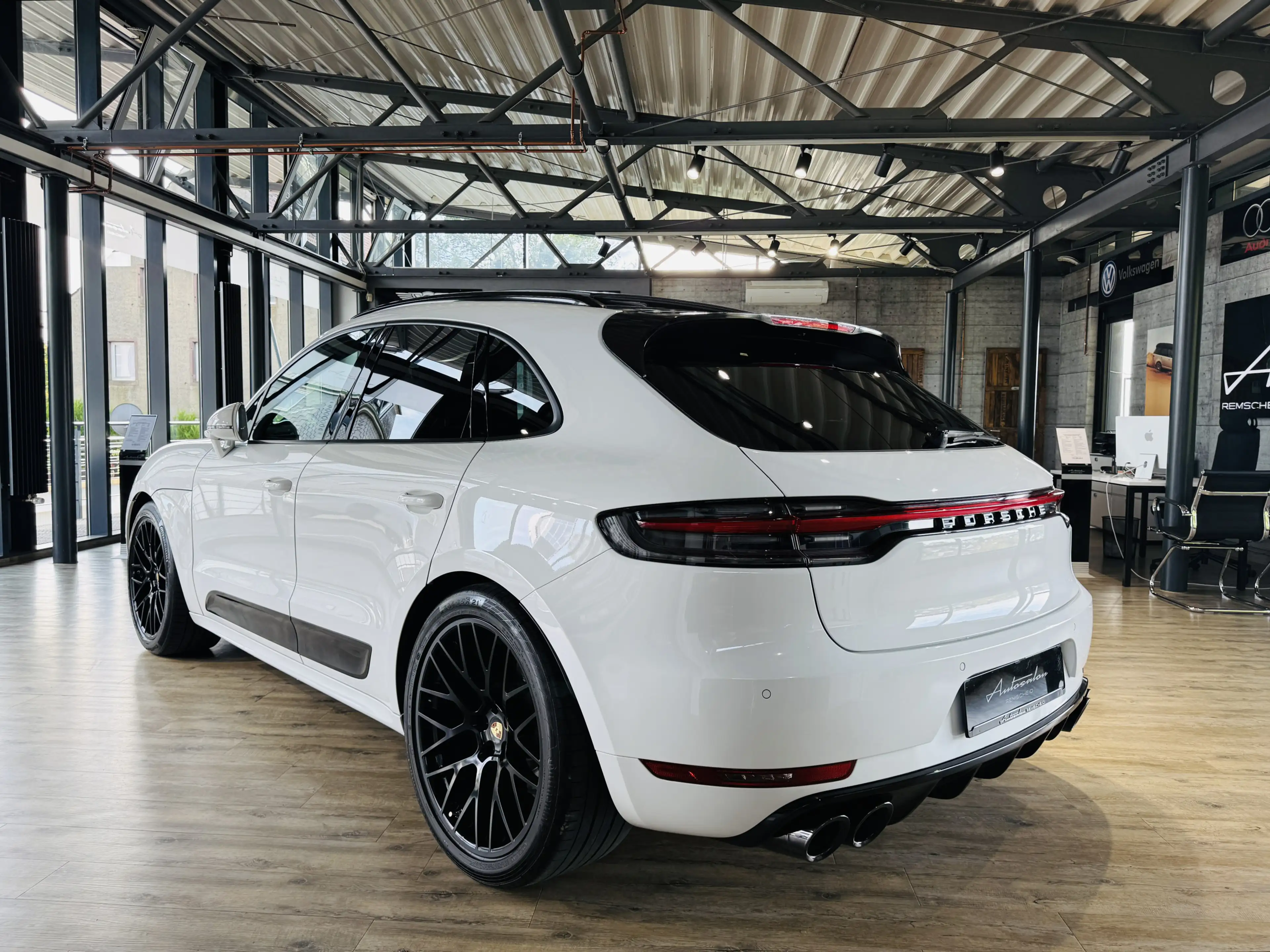 Porsche Macan PDK*CHRONO*SP.ABGAS*PANO*KAMERA*LUFT*21Z.* — photo 5