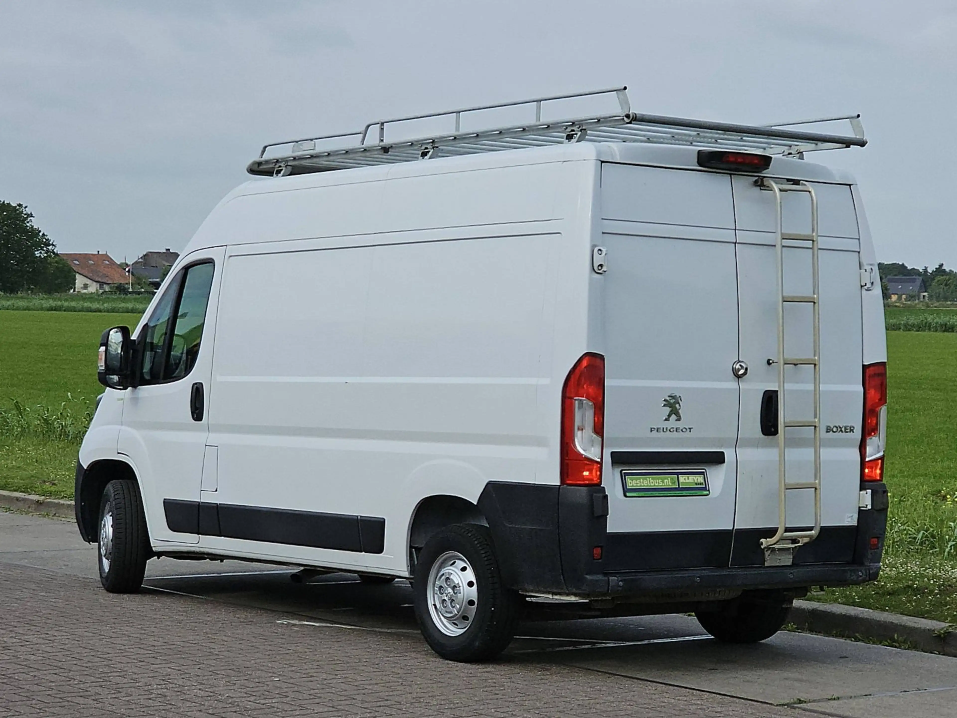 Peugeot Boxer 2.2 L2H2 Imperiaal Navi — photo 6