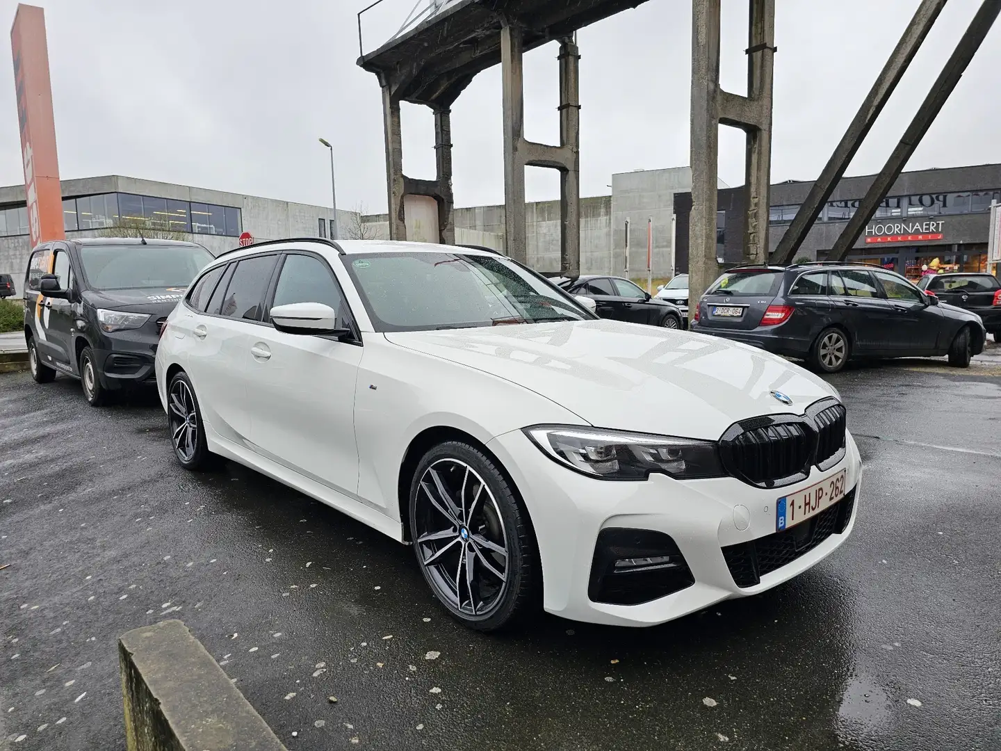 BMW 320 320d Touring xDrive Aut. M Sport - 1