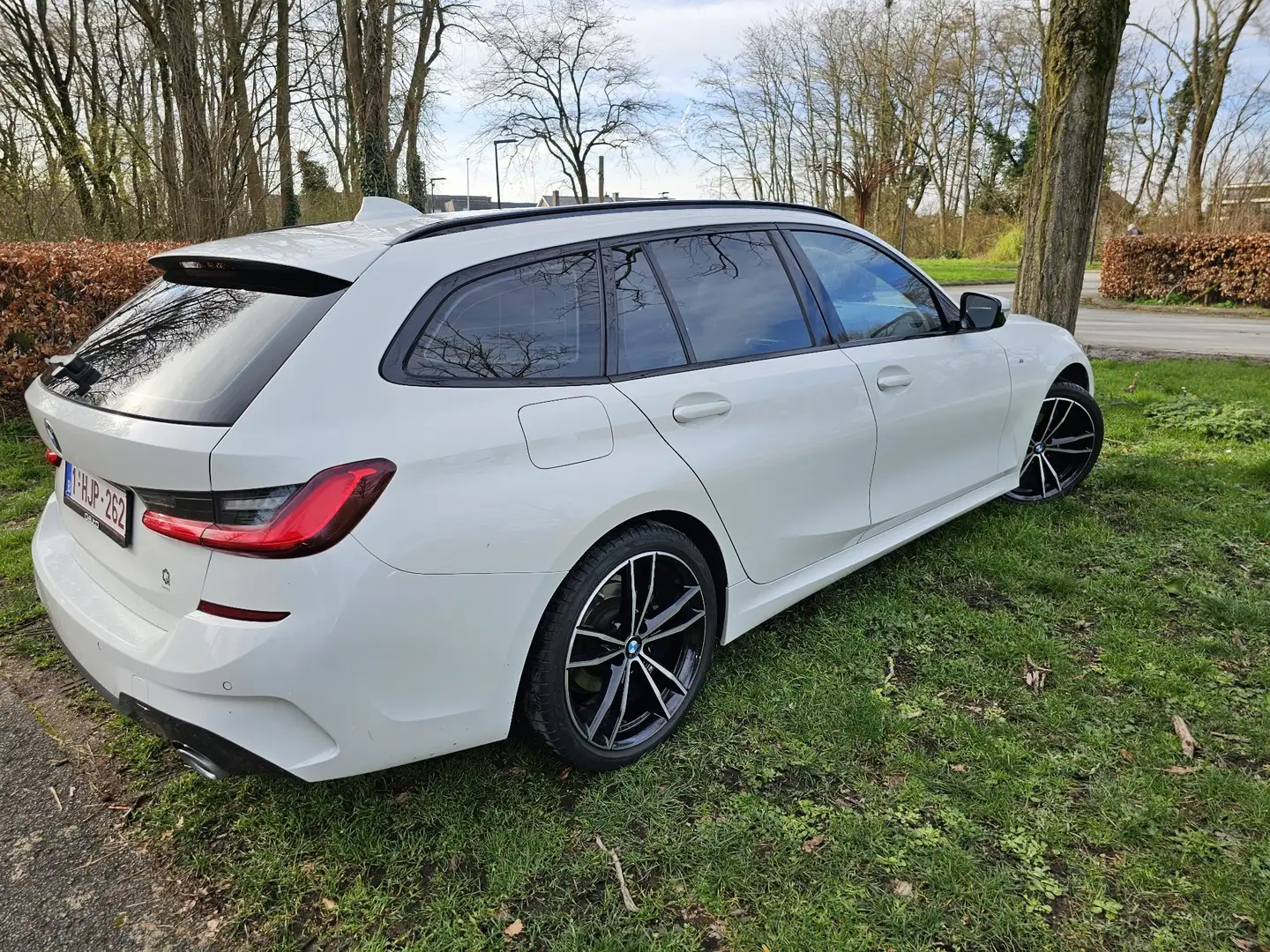 BMW 320 320d Touring xDrive Aut. M Sport - 2