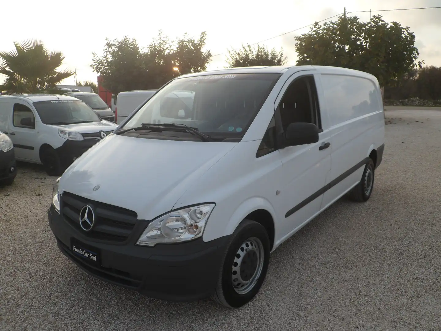 Mercedes-Benz Vito furgone maxi Bianco - 1