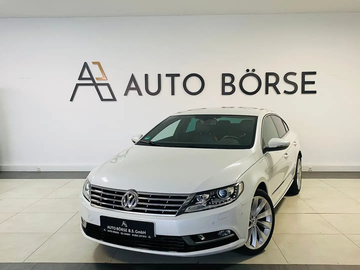 Volkswagen CC DSG SPORT NAVI*LEDER*TEMP*PDC*SHZ*XENON* Weiß - 1