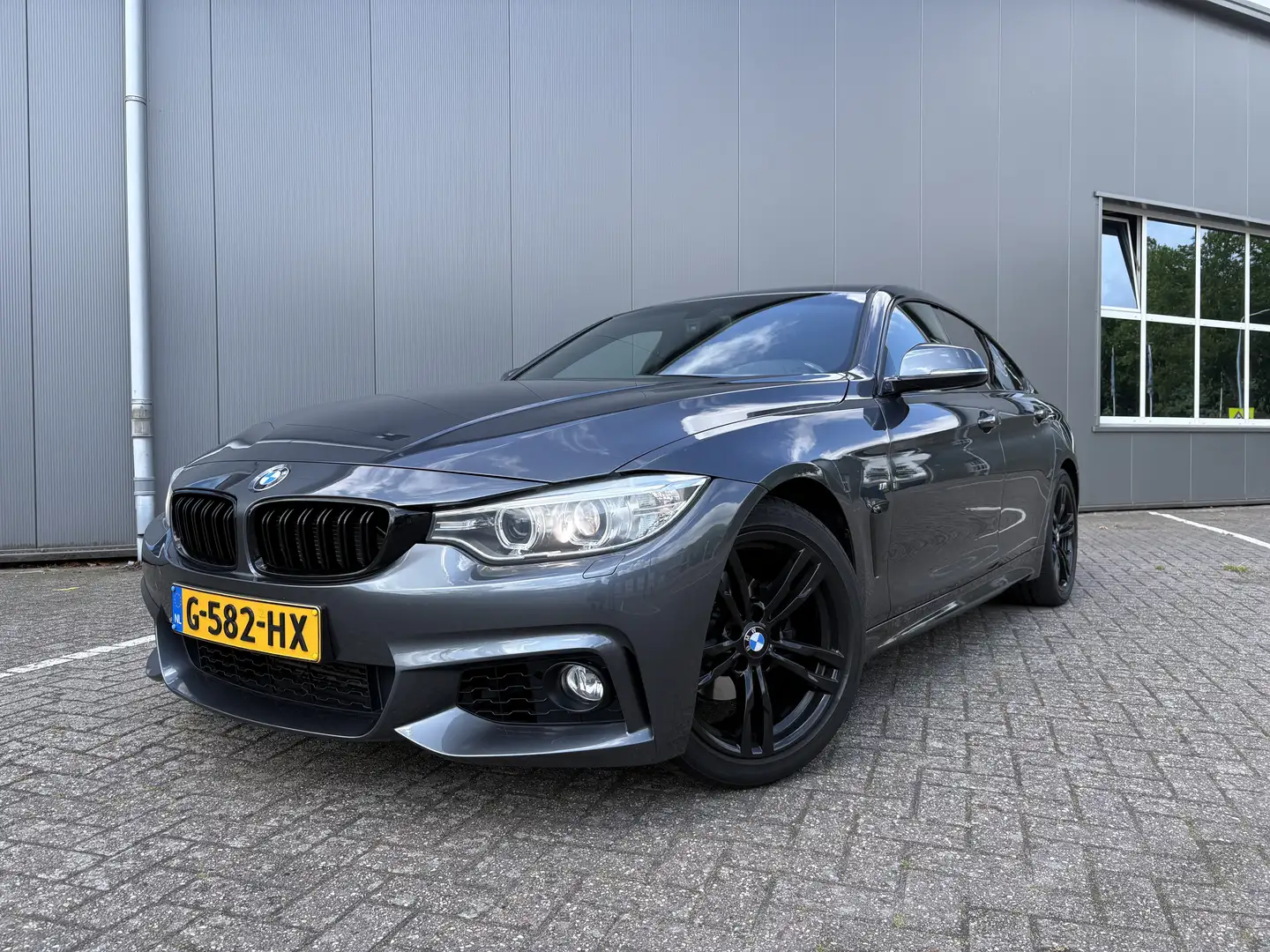 BMW 420 4-serie 420I High Executive M Sport Automaat Grijs - 1