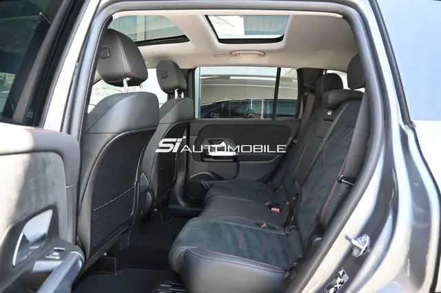 Mercedes-Benz GLB view 13