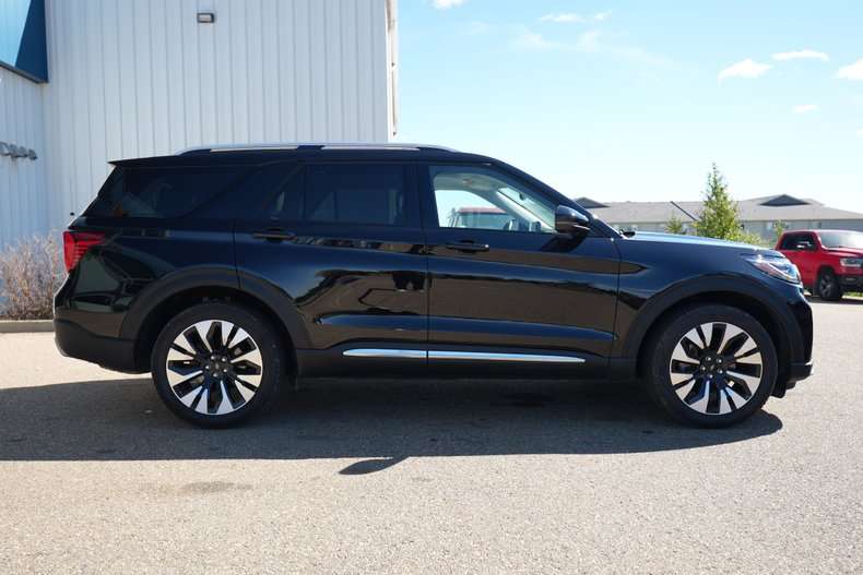 2026 Ford Explorer Platinum — photo 1
