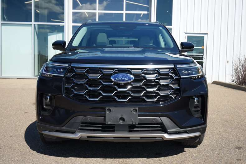 2026 Ford Explorer Platinum — photo 1