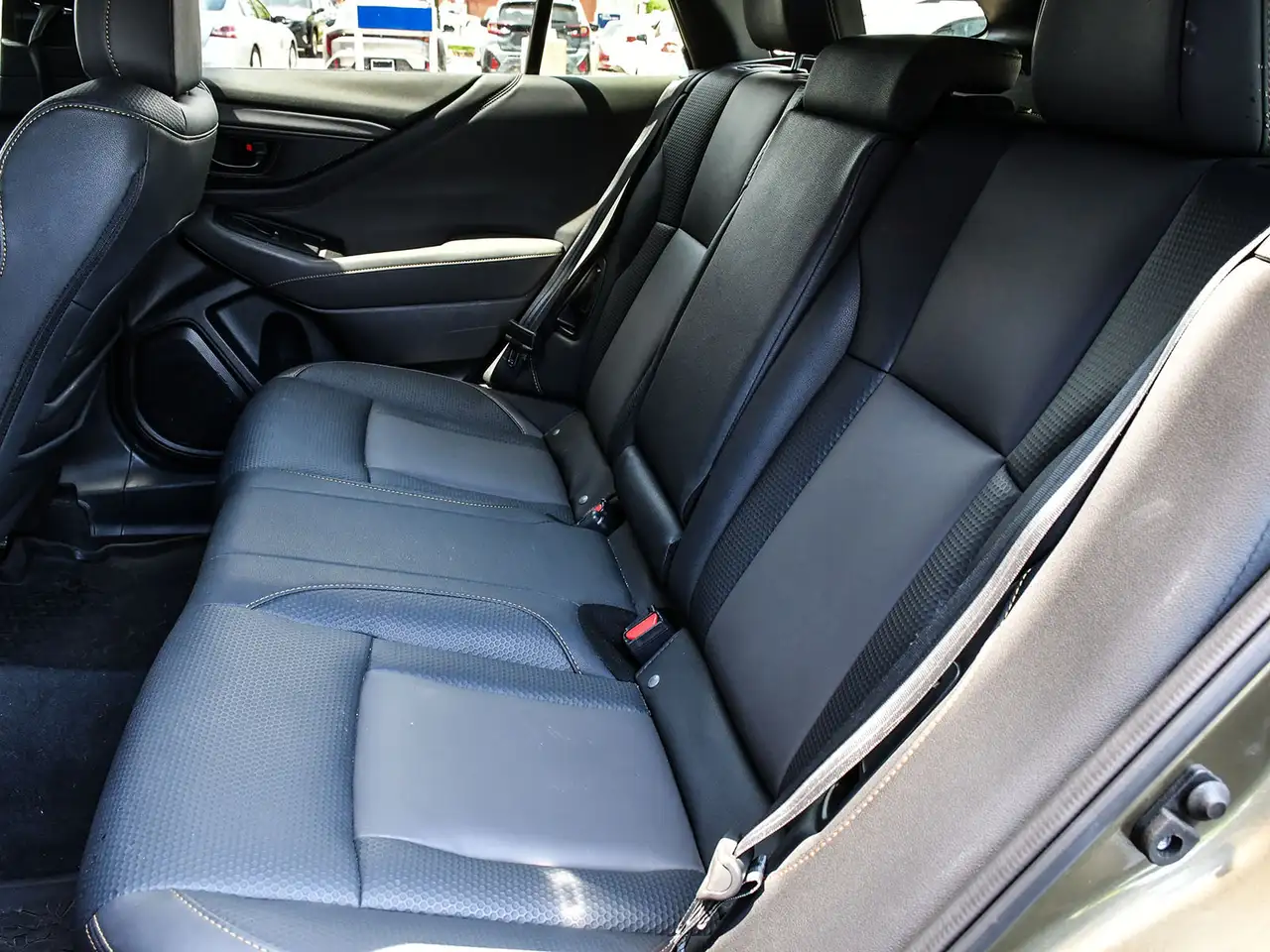 Subaru OUTBACK fotografie Subaru OUTBACK