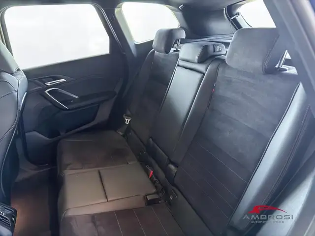 BMW X1 view 5