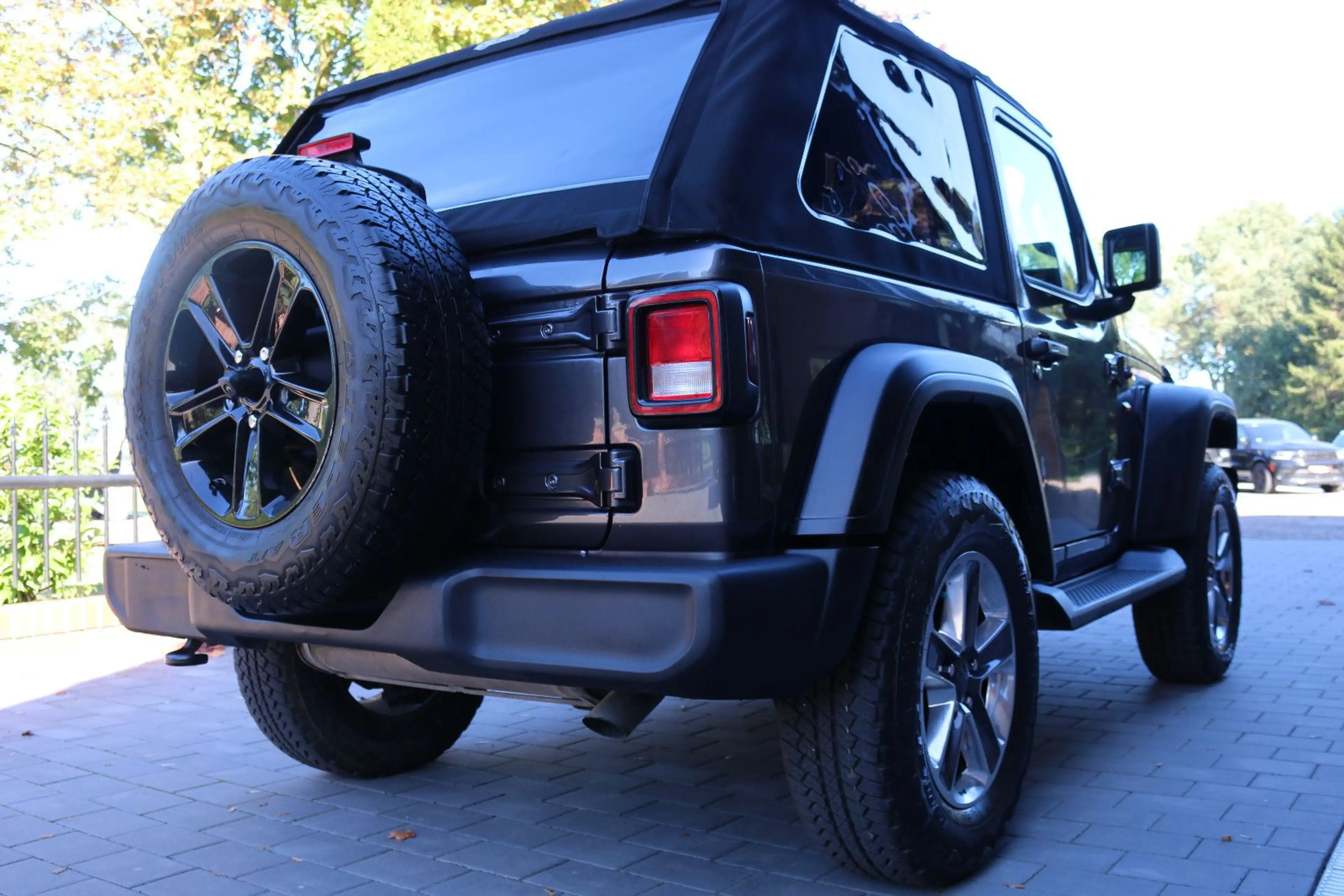 Jeep Wrangler -3,6-V6/ SPORT/6 GANG/BEST TOP/TÜV-NEU — photo 14