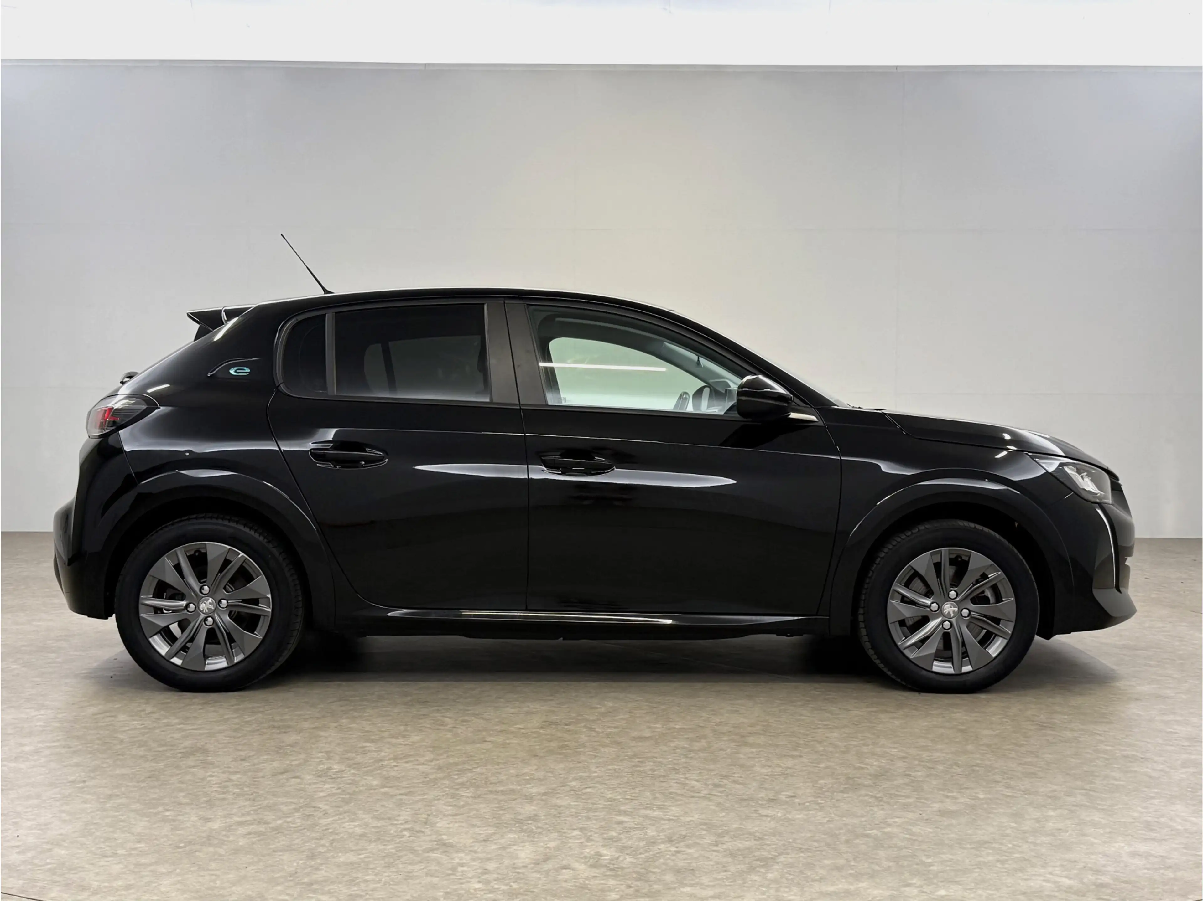 Peugeot e-208 EV Active Pack 50 kWh | Snelladen | SOH 93% | Clim — photo 11