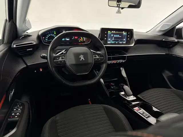 Peugeot E-208 view 18
