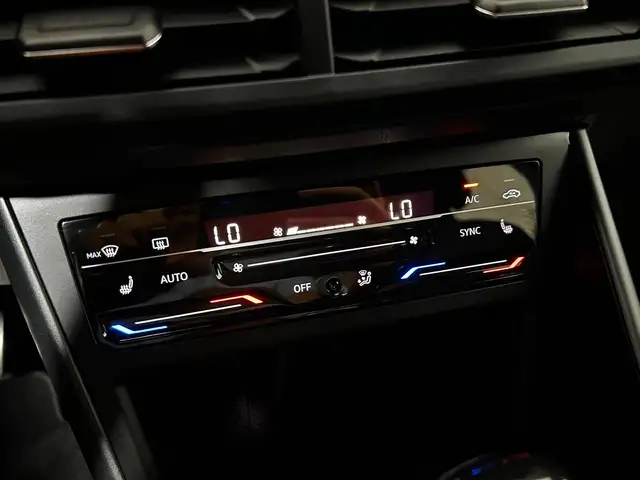 Volkswagen Polo view 16
