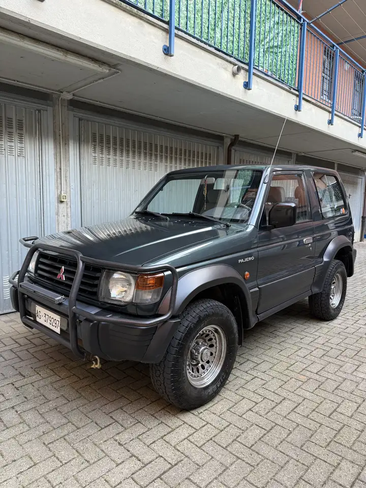 Mitsubishi Pajero Metal Top 2.4 GLX cat., foto 4